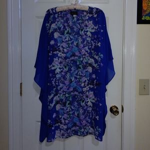 *New* Mark Zunino, royal blue , floral printed top in 1X